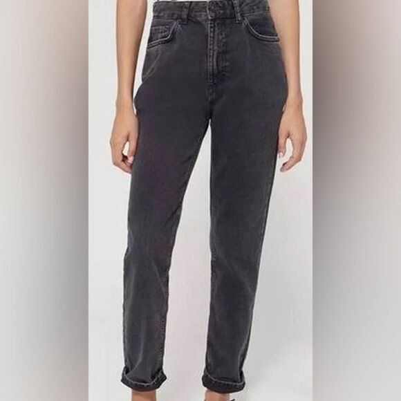 Urban Outfitters BDG High Waist Faded Black Mom Jeans Straight Leg Size 26 - Picture 1 of 8